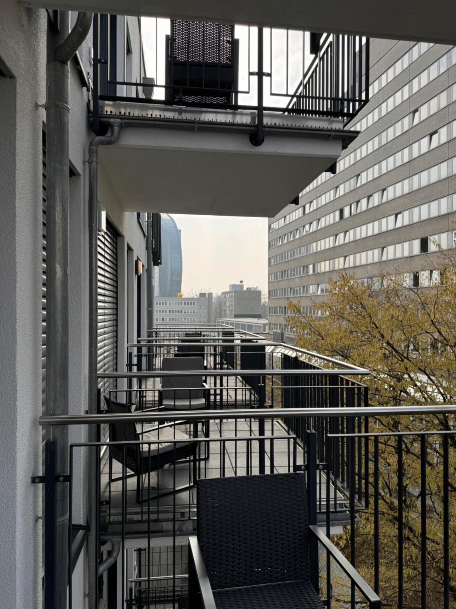 The Rooms - Hotel & House Frankfurt am Main Exterior photo